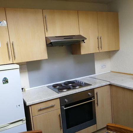A Double Bedroom Near Glasgow City Centre Not In Great Condition Suitable For Short Stay Luaran gambar
