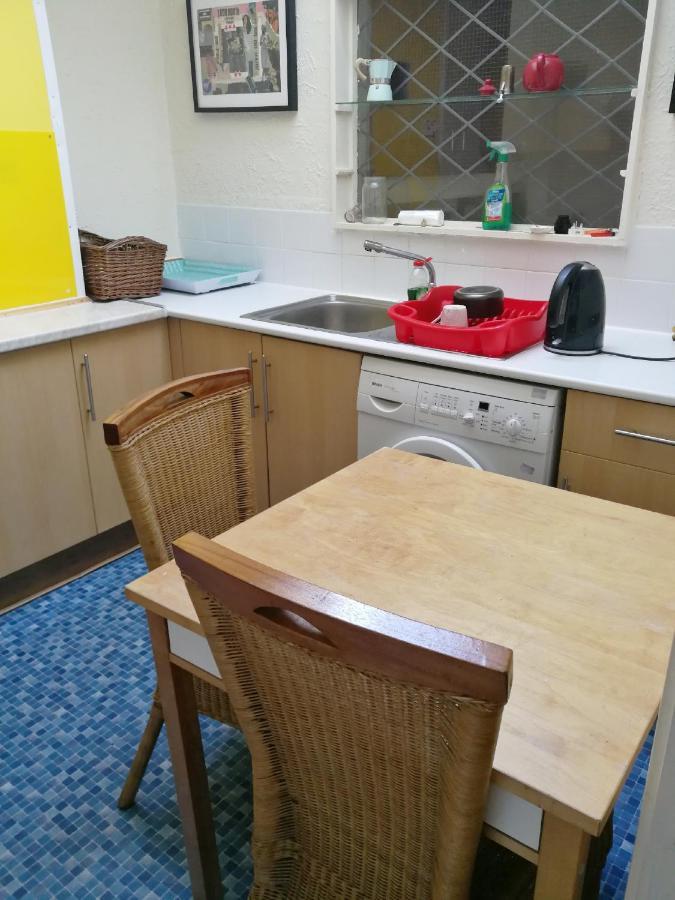 A Double Bedroom Near Glasgow City Centre Not In Great Condition Suitable For Short Stay Luaran gambar